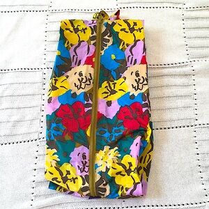 BAGGU Large 3D Zip Travel Pouch case bag Attic Florals print